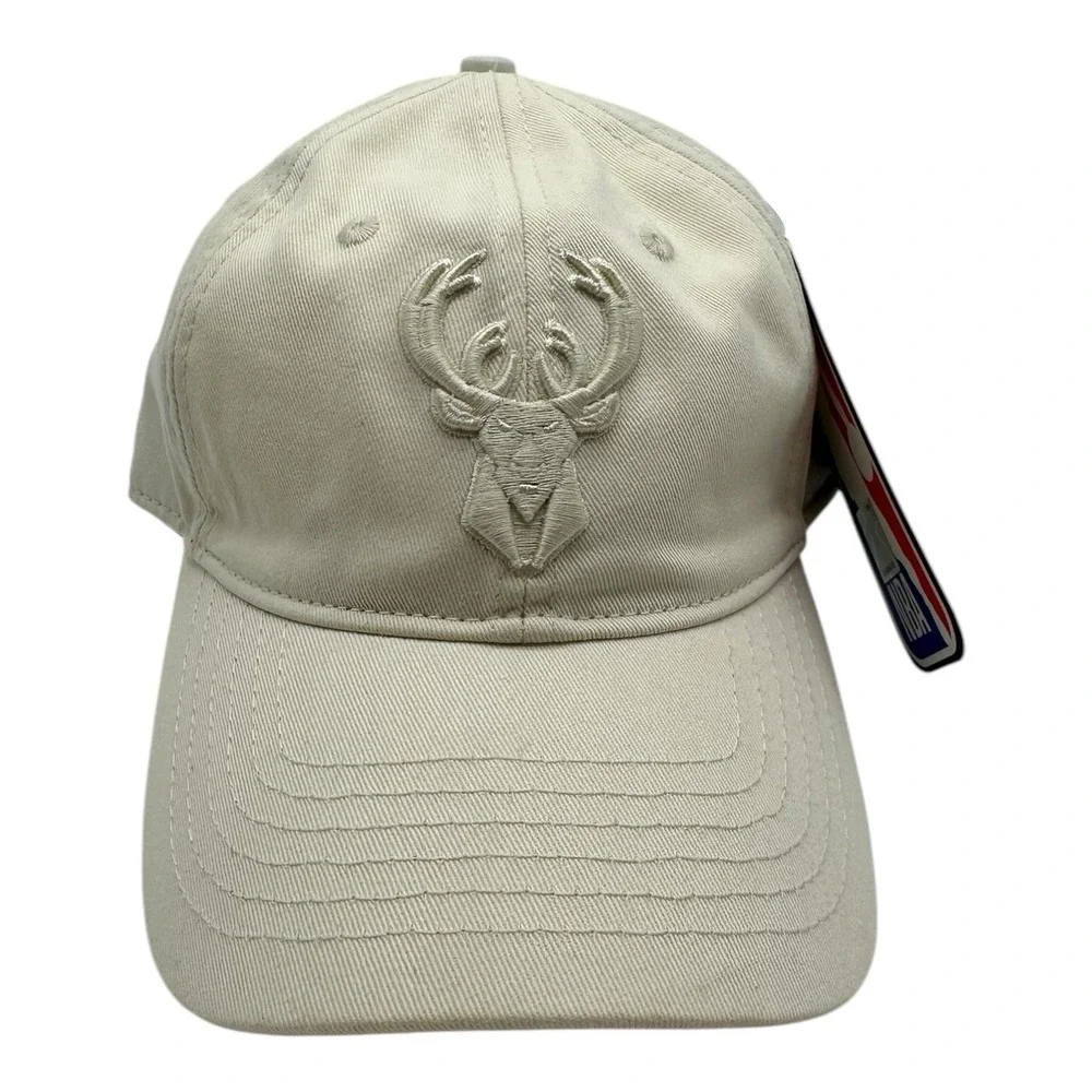 Pro Standard Milwaukee Bucks Hat Cap Strapback Adjustable White NBA Basketball